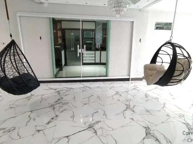 Casa / Sobrado para Venda em Colombo/PR Atuba 7 Quartos