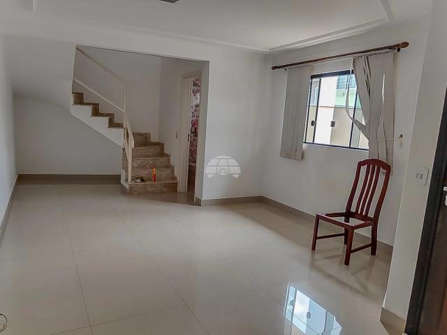 Casa / Sobrado para Venda em Colombo/PR Atuba 4 Quartos