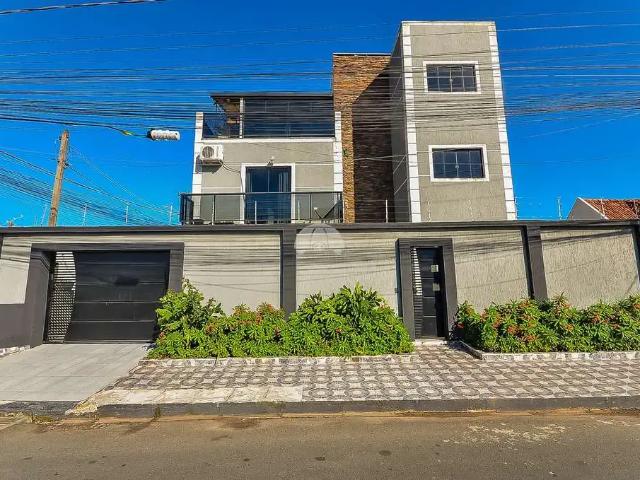 Casa / Sobrado para Venda em Colombo/PR Guaraituba 6 Quartos