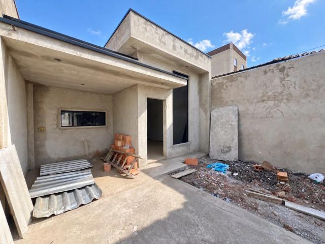 Casa / Sobrado para Venda em Colombo/PR Guaraituba 3 Quartos