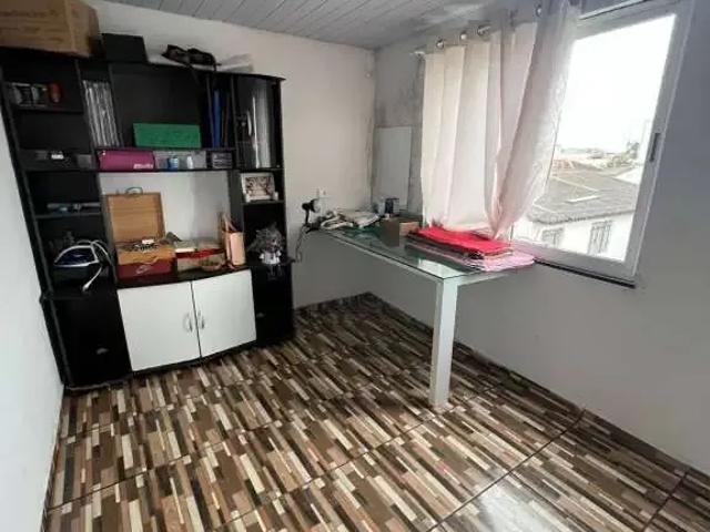 Casa / Sobrado para Venda em Colombo/PR Guaraituba 3 Quartos