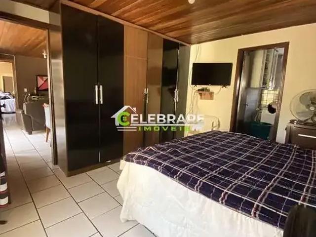 Casa / Sobrado para Venda em Colombo/PR Guarani 7 Quartos