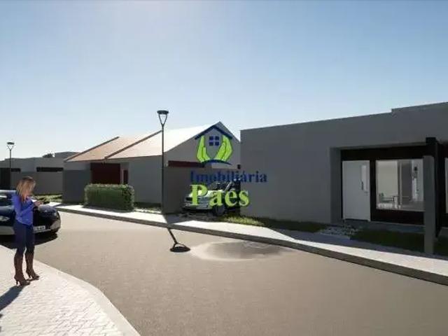 Casa / Sobrado para Venda em Colombo/PR Embu 3 Quartos