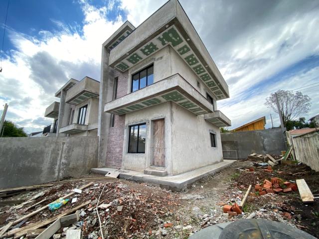 Casa / Sobrado para Venda em Colombo/PR Jardim das Graças 2 Quartos