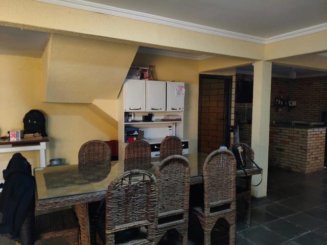 Casa / Sobrado para Venda em Colombo/PR Maracanã 3 Quartos
