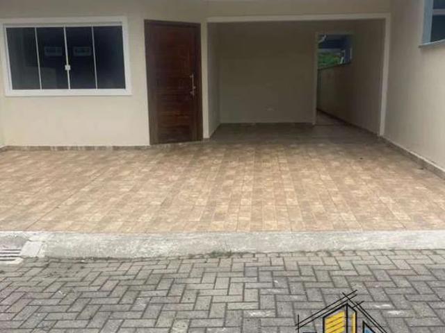 Casa / Sobrado para Venda em Colombo/PR Santa Terezinha 2 Quartos