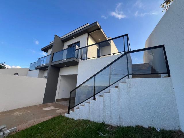 Casa / Sobrado para Venda em Colombo/PR Santa Terezinha 3 Quartos
