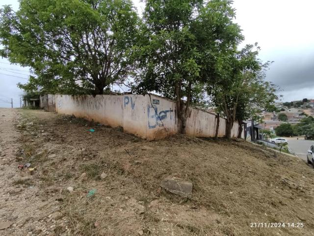 Casa / Sobrado para Venda em Colombo/PR Roça Grande 2 Quartos