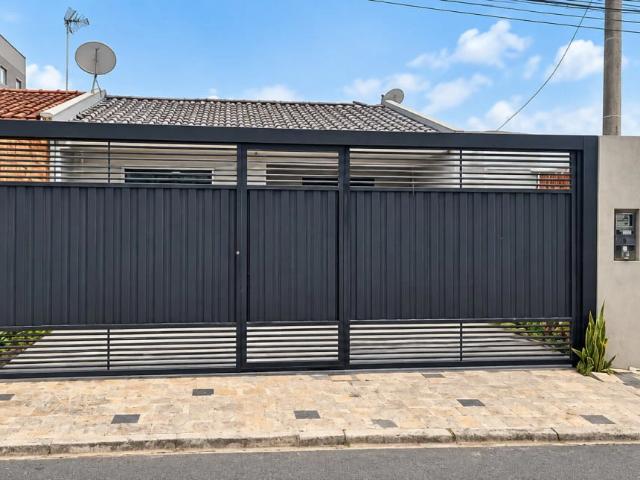 Casa / Sobrado para Venda em Colombo/PR Roça Grande 2 Quartos