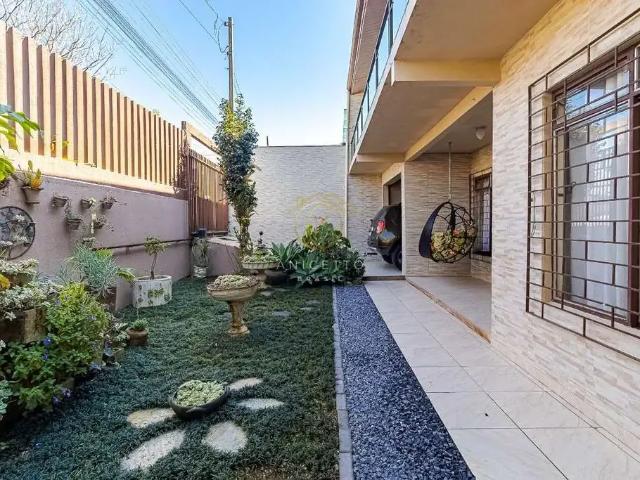Casa / Sobrado para Venda em Colombo/PR Roça Grande 4 Quartos