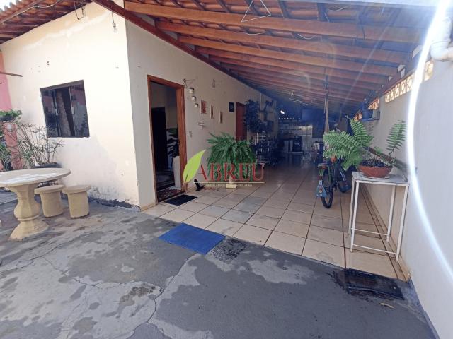 Casa / Sobrado para Venda em Cosmorama/SP Centro 2 Quartos
