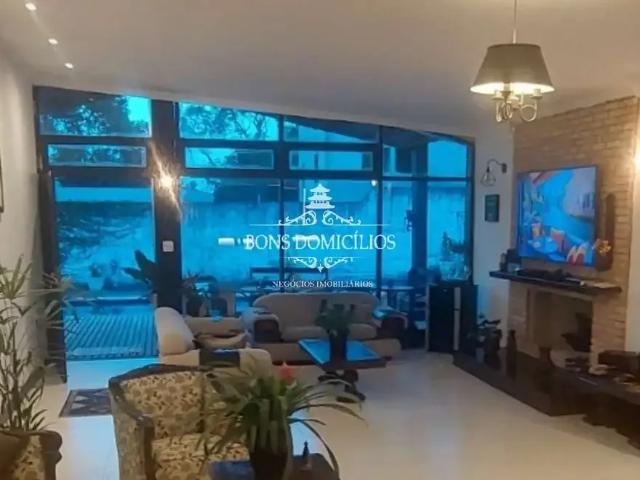 Casa / Sobrado para Venda em Cotia/SP Chácara Pavoeiro 4 Quartos