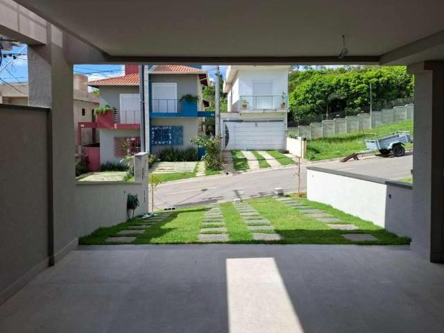 Casa / Sobrado para Venda em Cotia/SP das Pedras 3 Quartos