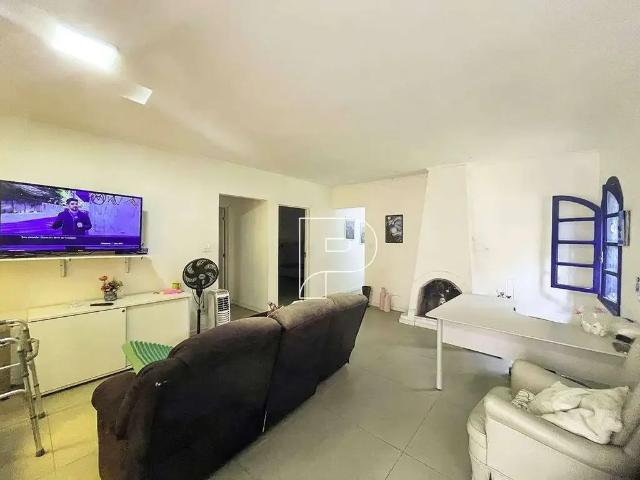 Casa / Sobrado para Venda em Cotia/SP Granja Viana 5 Quartos