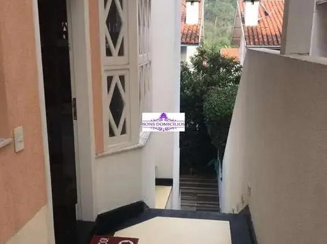 Casa / Sobrado para Venda em Cotia/SP Granja Viana 3 Quartos