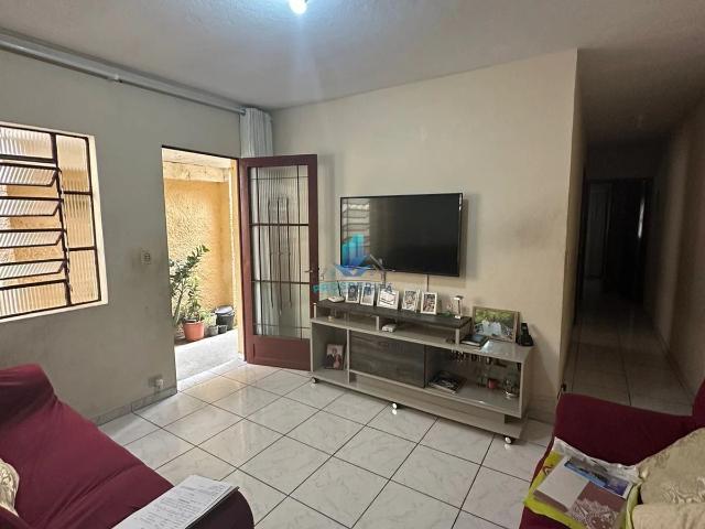 Casa / Sobrado para Venda em Cotia/SP Jardim Leonor 2 Quartos