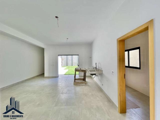 Casa / Sobrado para Venda em Cotia/SP Lajeado 3 Quartos