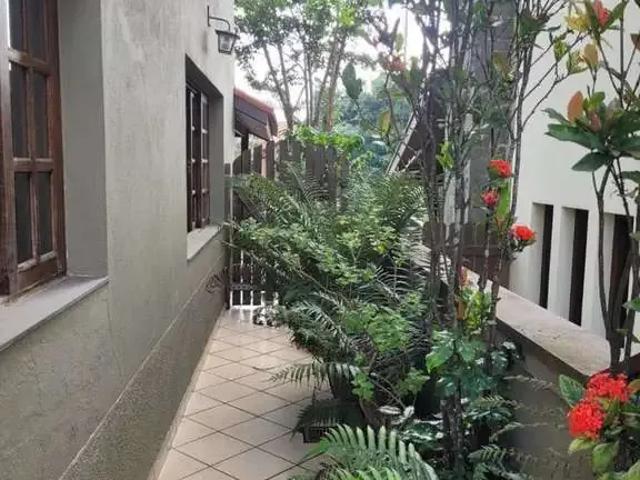 Casa / Sobrado para Venda em Cotia/SP Paisagem Renoir 4 Quartos