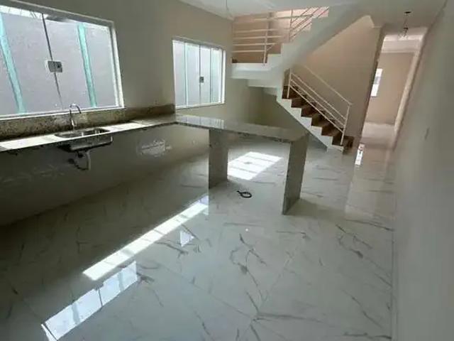Casa / Sobrado para Venda em Cotia/SP Parque São George 3 Quartos