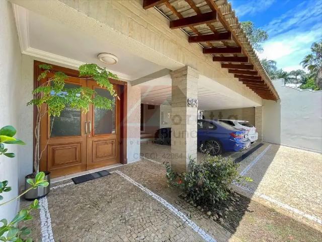 Casa / Sobrado para Venda em Cotia/SP São Paulo II 5 Quartos
