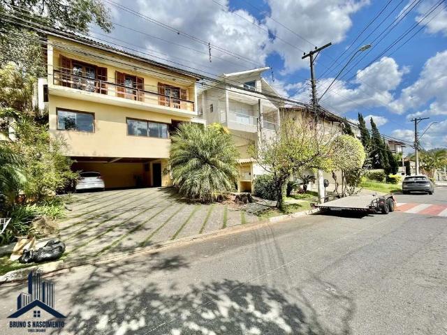 Casa / Sobrado para Venda em Cotia/SP São Paulo II 3 Quartos