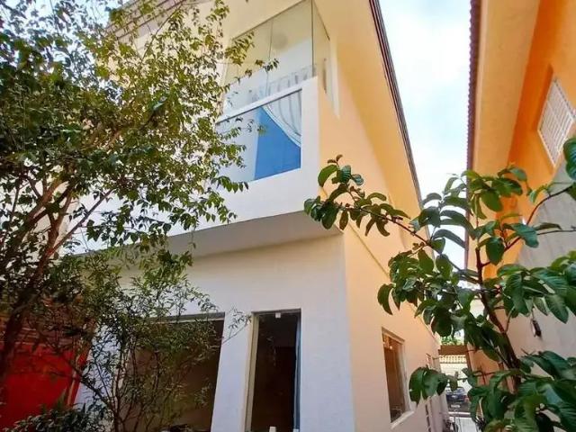 Casa / Sobrado para Venda em Cotia/SP Sítio Boa Vista 3 Quartos