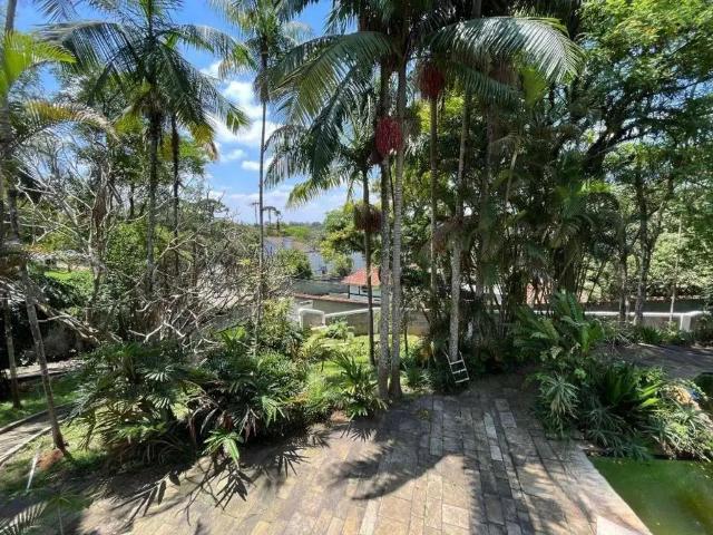 Casa / Sobrado para Venda em Cotia/SP Vila Santo Antônio 4 Quartos