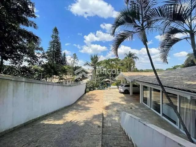 Casa / Sobrado para Venda em Cotia/SP Vila Santo Antônio 4 Quartos
