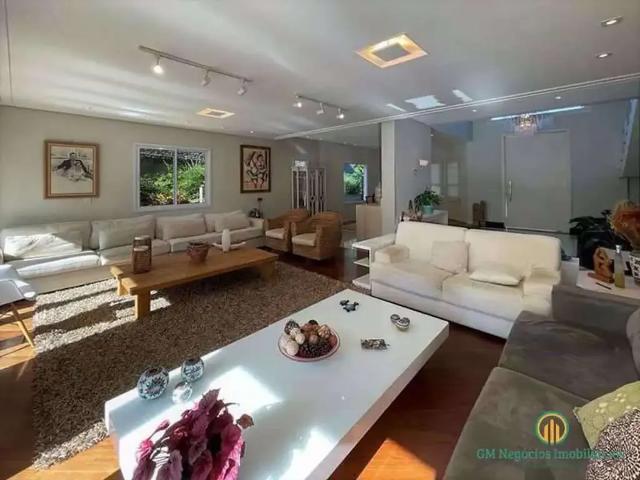 Casa / Sobrado para Venda em Cotia/SP Vila Santo Antônio 5 Quartos