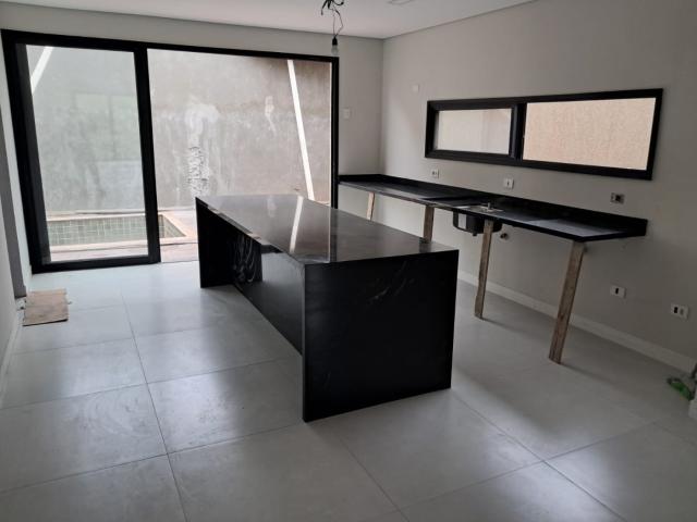 Casa / Sobrado para Venda em Cotia/SP Vila Santo Antônio 3 Quartos