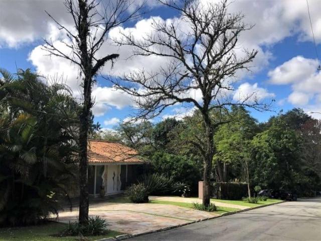 Casa / Sobrado para Venda em Cotia/SP Vila Vianna 4 Quartos