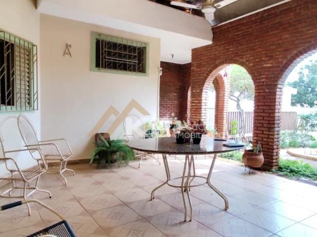 Casa / Sobrado para Venda em Cravinhos/SP Centro 2 Quartos