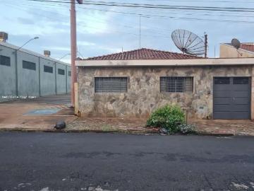 Casa / Sobrado para Venda em Cravinhos/SP Centro 2 Quartos