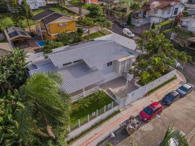 Casa / Sobrado para Venda em Criciúma/SC Mina Brasil 3 Quartos