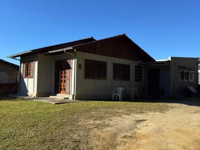 Casa / Sobrado para Venda em Criciúma/SC Argentina 2 Quartos