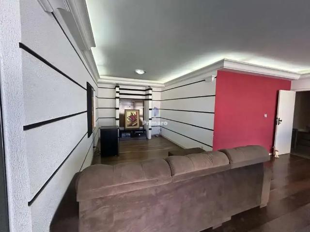 Casa / Sobrado para Venda em Criciúma/SC Centro 4 Quartos