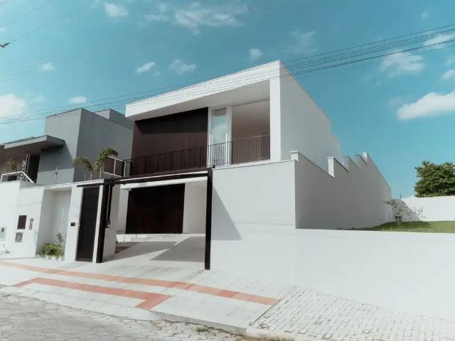 Casa / Sobrado para Venda em Criciúma/SC Centro 3 Quartos