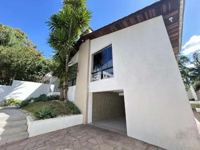 Casa / Sobrado para Venda em Criciúma/SC Centro 3 Quartos