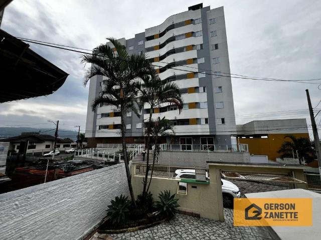 Casa / Sobrado para Venda em Criciúma/SC Comerciário 4 Quartos