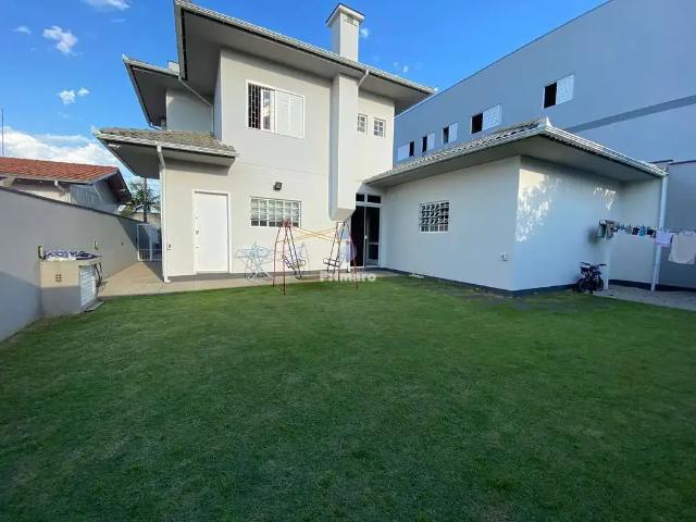 Casa / Sobrado para Venda em Criciúma/SC Jardim Maristela 3 Quartos