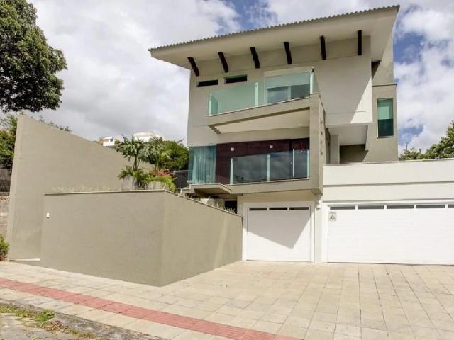 Casa / Sobrado para Venda em Criciúma/SC Lote Seis 3 Quartos