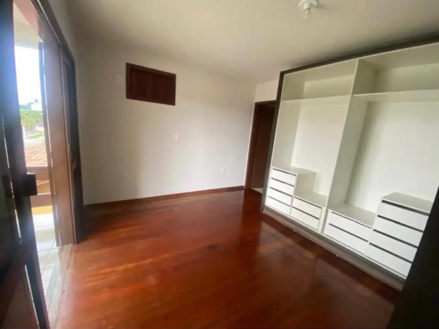 Casa / Sobrado para Venda em Criciúma/SC Pinheirinho 4 Quartos
