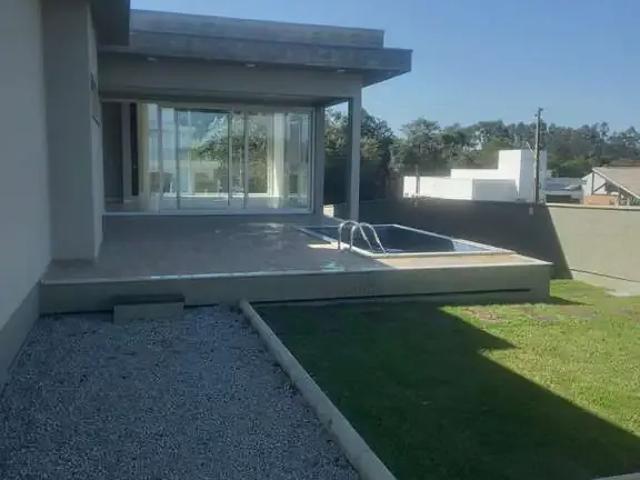 Casa / Sobrado para Venda em Criciúma/SC Primeira Linha 3 Quartos