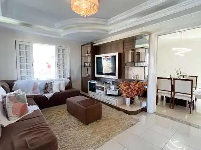 Casa / Sobrado para Venda em Criciúma/SC Quarta Linha 3 Quartos