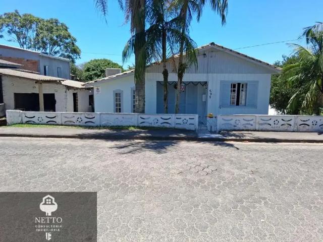 Casa / Sobrado para Venda em Criciúma/SC Rio Maina