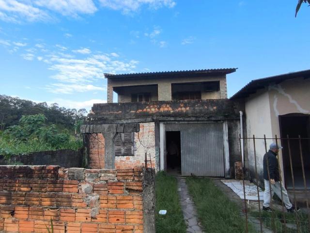 Casa / Sobrado para Venda em Criciúma/SC Santo Antônio 5 Quartos
