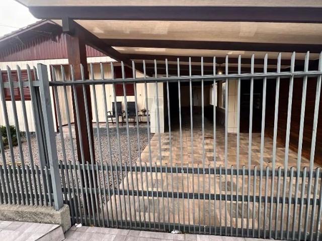 Casa / Sobrado para Venda em Criciúma/SC Vila Macarini 3 Quartos