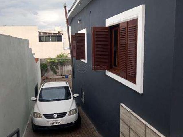 Casa / Sobrado para Venda em Cruz Alta/RS Centro 3 Quartos