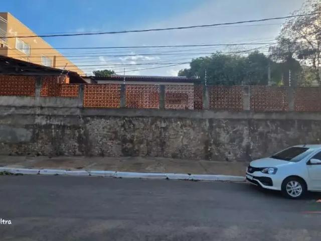 Casa / Sobrado para Venda em Cuiabá/MT Araés 4 Quartos