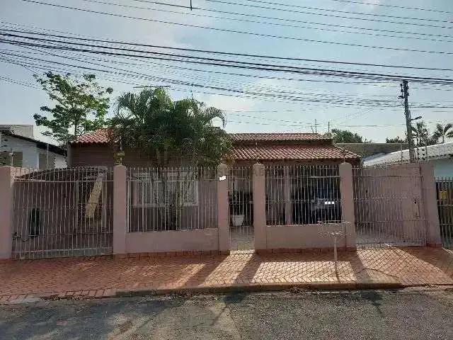 Casa / Sobrado para Venda em Cuiabá/MT Boa Esperança 3 Quartos